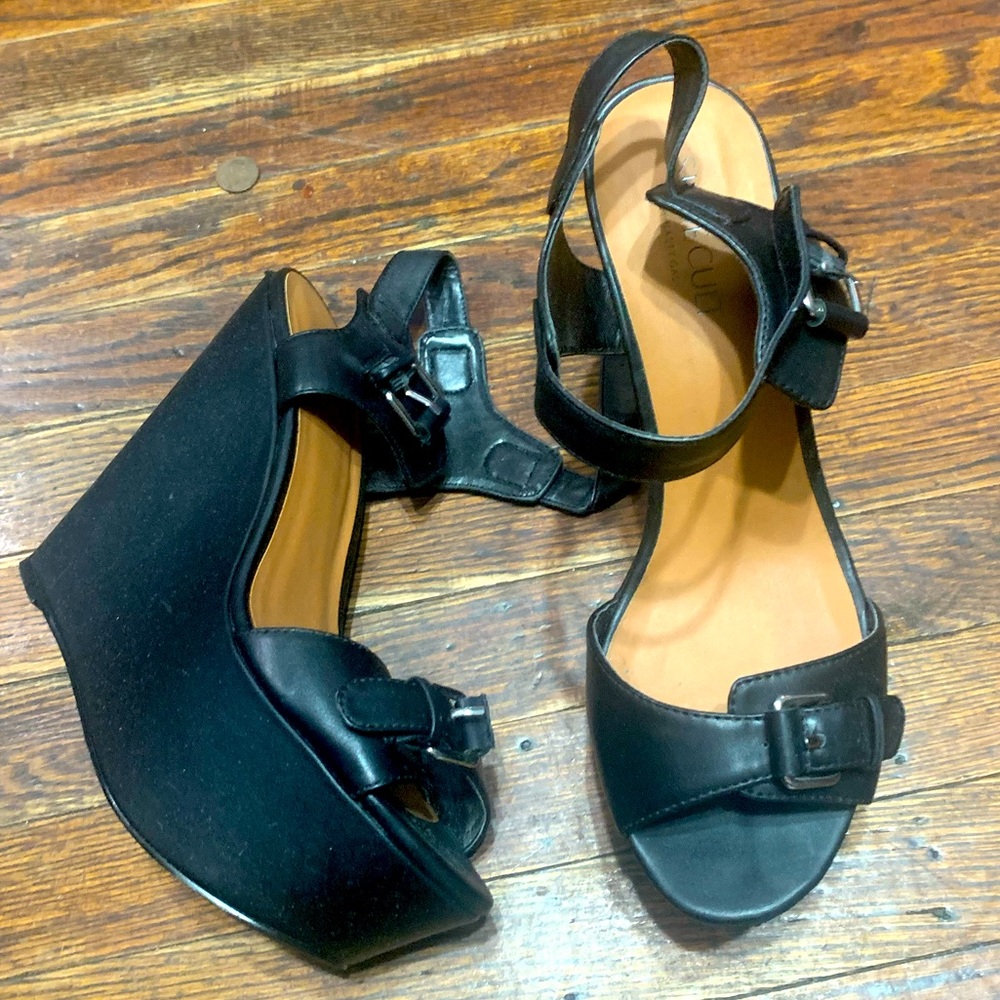 Black wedge sandals